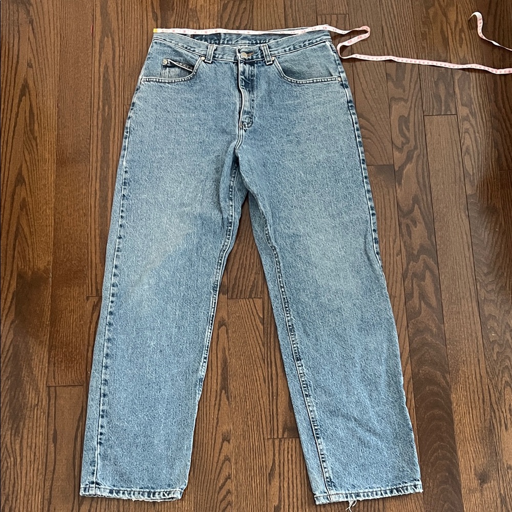 Wrangler Vintage Women's Relaxed Fit Light Blue Denim Jeans